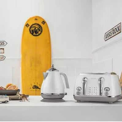 De’Longhi Capitals Collection | Kettle | Range of Colours (KBOC3001 Series) KBOC3001.Y Kettle Kitchen Counter De Longhi TechMeOut.ie