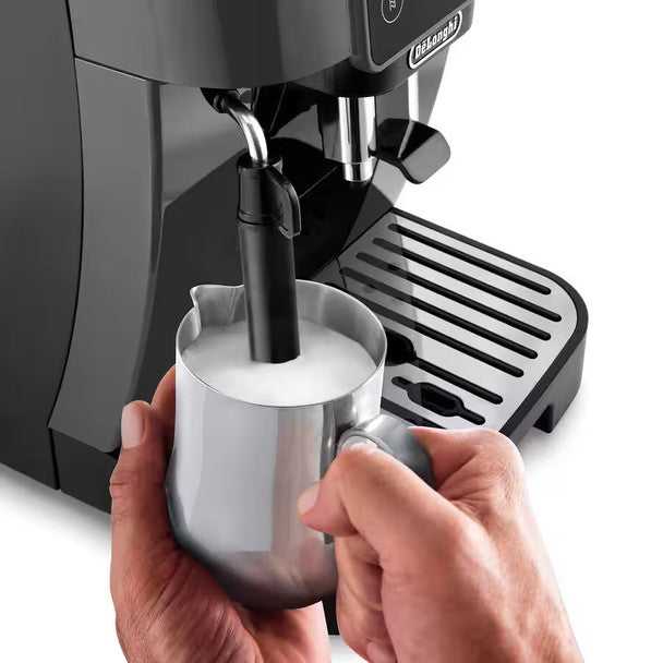 De'Longhi Magnifica Start Coffee Machine (ECAM220.22GB) ECAM220.22GB Coffee Espresso Machine All Things Coffee De Longhi TechMeOut.ie