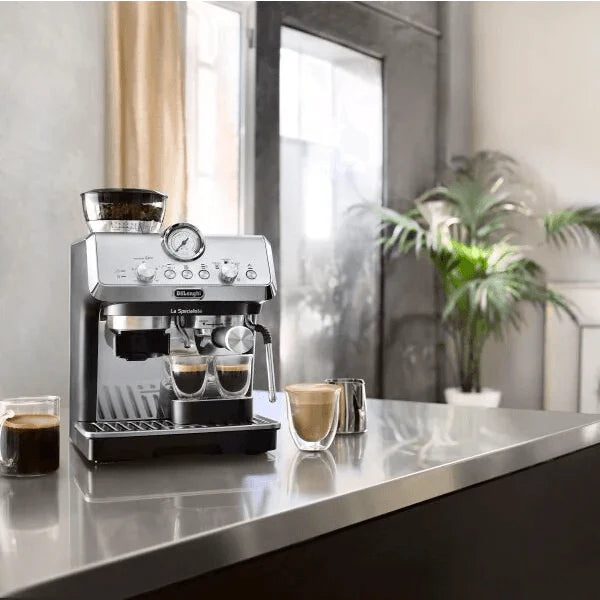De’Longhi La Specialista Arte Coffee Machine (EC9155.MB)